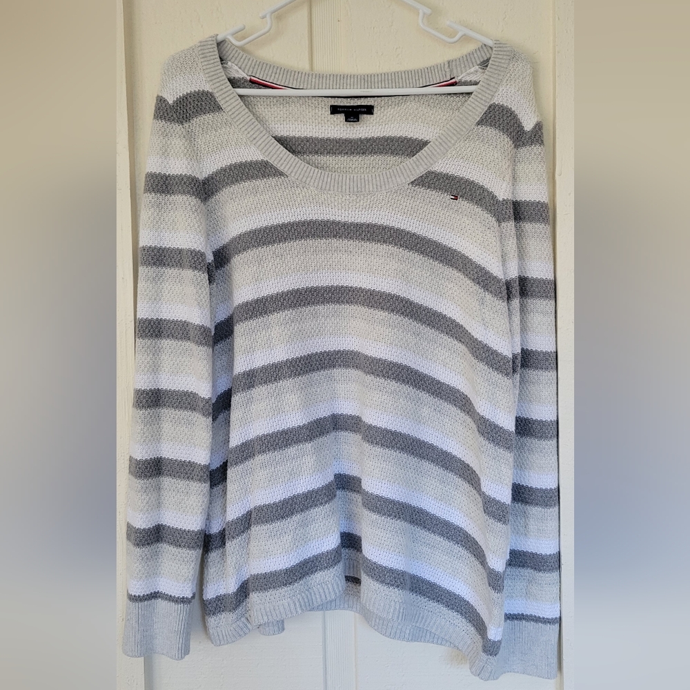 NWOT Tommy Hilfiger Striped Sweater